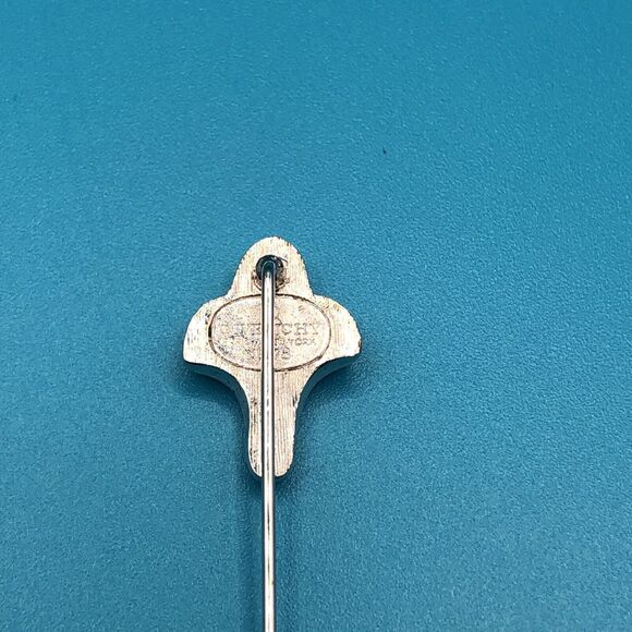 Givenchy Paris New York 1978 Logo Stick Pin Gold tone - Picture 6 of 8